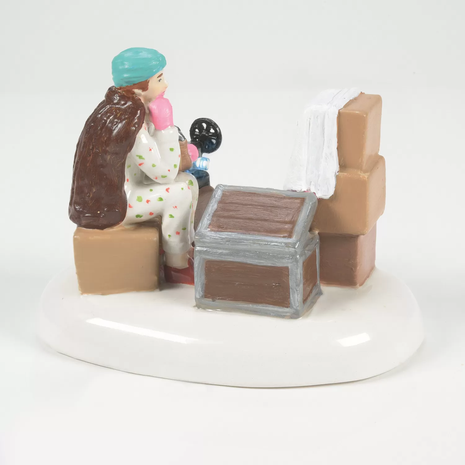 The Jolly Christmas Shop Lampoon's Christmas Vacation | Department 56 National Lampoon's Christmas Vacation Village An Attic Of Christmas Memories 6013592