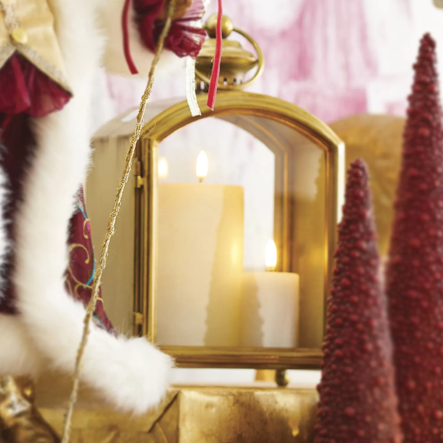 The Jolly Christmas Shop Figurines | Tartan Traditions | Raz 12.5" Gold Metal Lantern Christmas Decoration 4228003