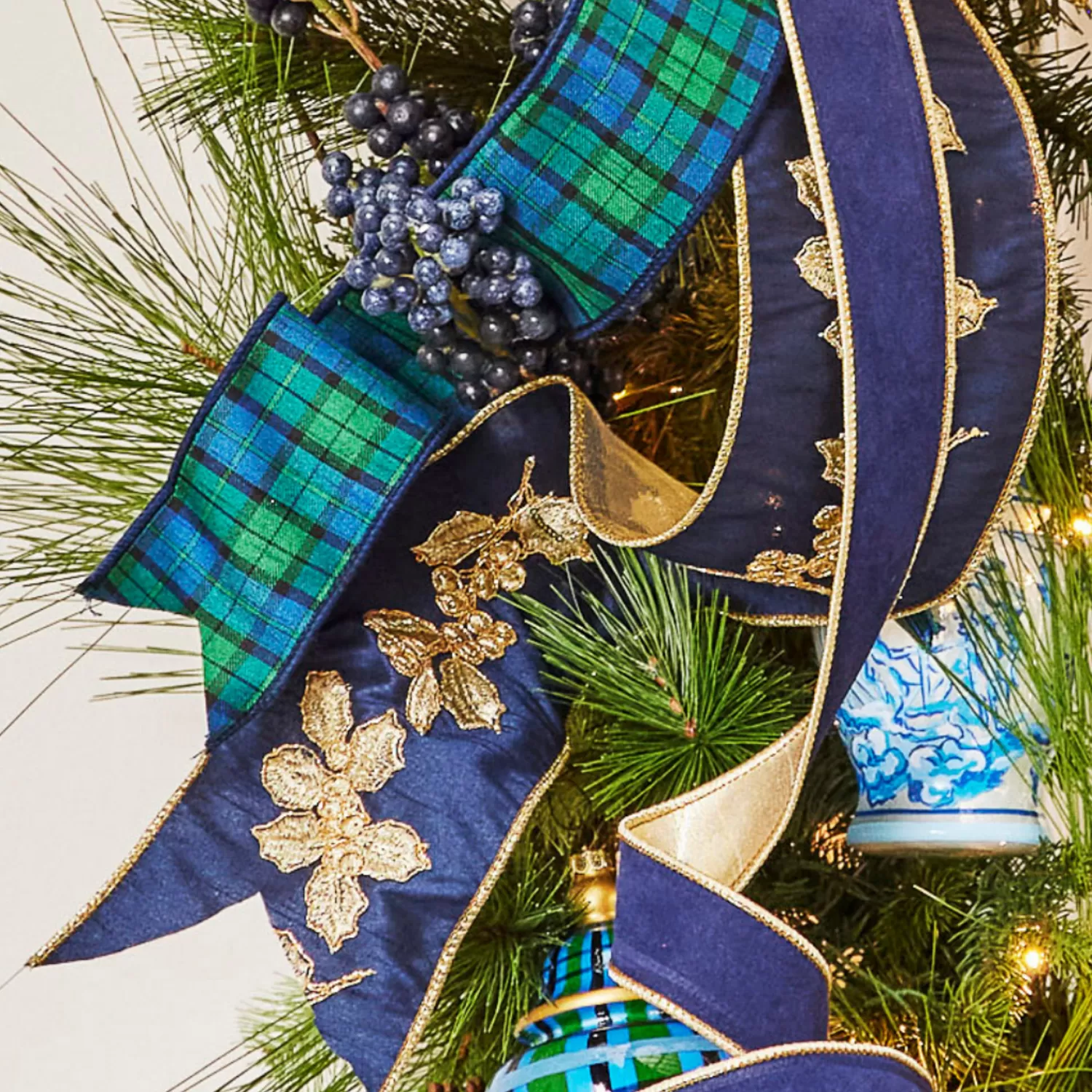 The Jolly Christmas Shop Tartan Traditions | Elegant | Raz 4" Navy Blue And Gold Holly Wired Christmas Ribbon R4427720