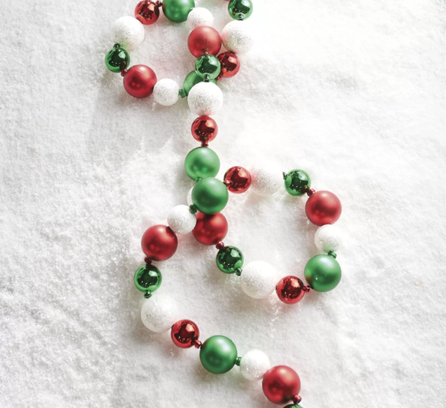 The Jolly Christmas Shop Tinsel Town | Christmas Tree Garland | Raz 6' Red, Green, And White Ball Ornament Christmas Garland G4206802