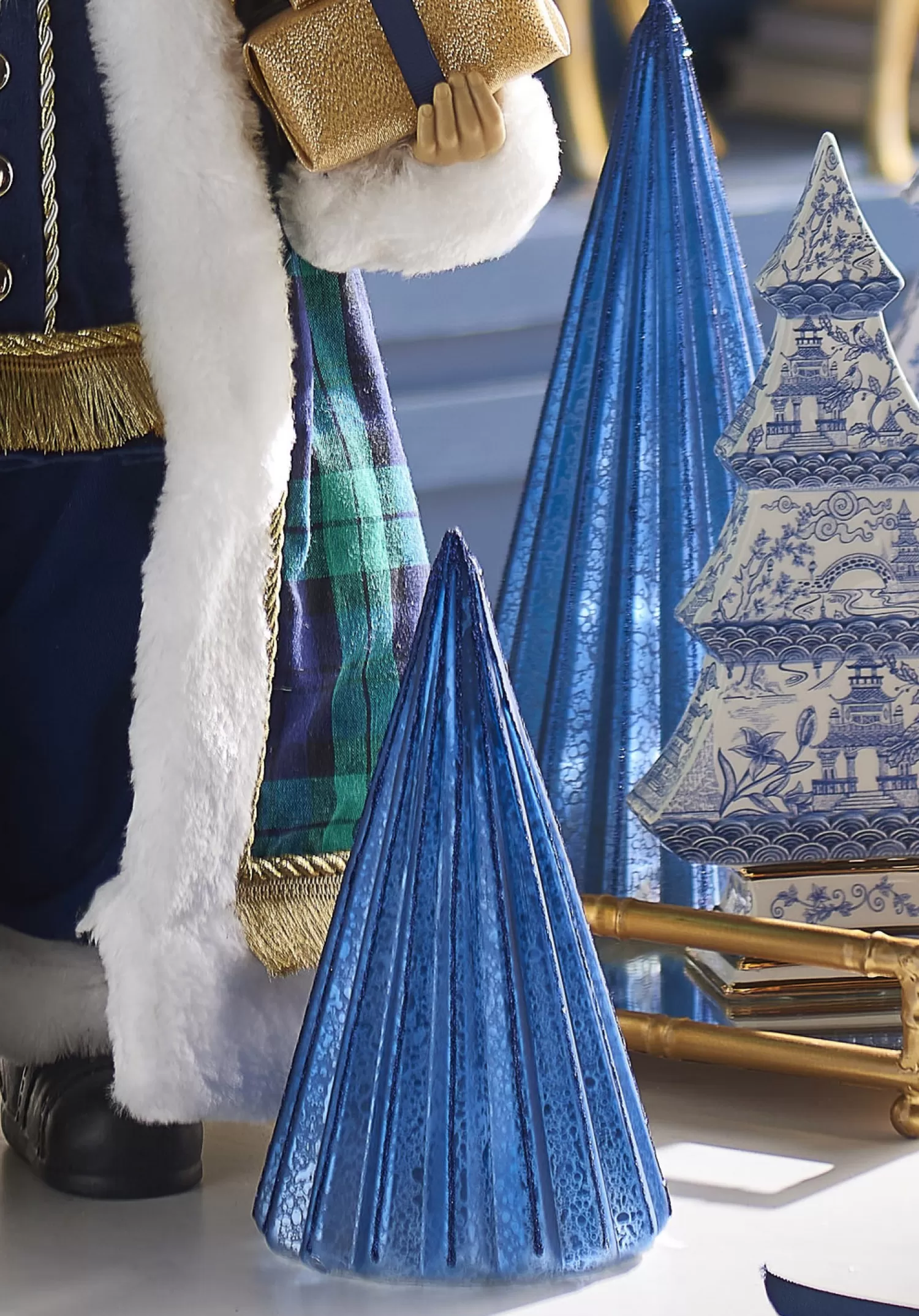 The Jolly Christmas Shop Tartan Traditions | Delft | Raz Blue Ribbed Glass Christmas Tree Decorations 4422867