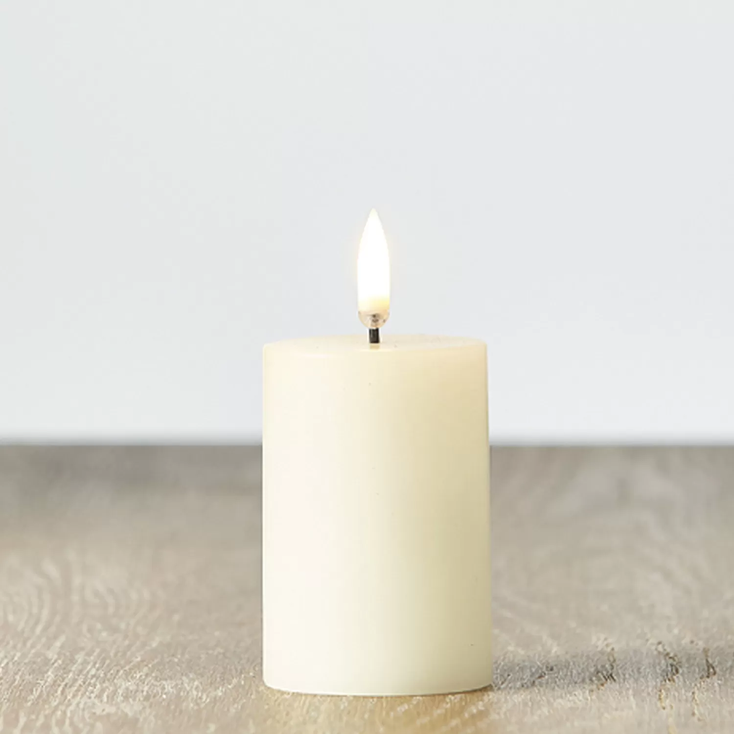 The Jolly Christmas Shop Sleigh Bells | O Tannebaun | Uyuni 4" Flicker Flame Ivory Votive Battery Candle 4034519